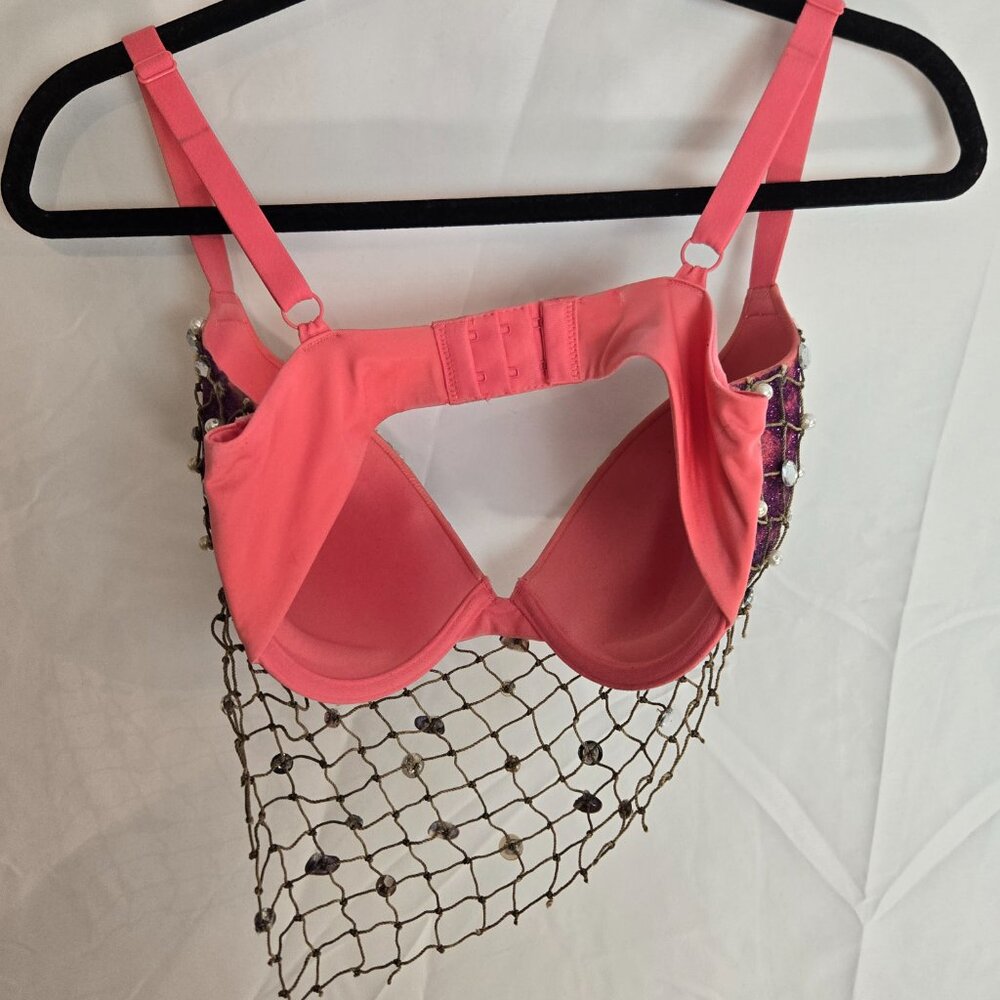 Handmade Mermaid-Style Bra – One-of-a-Kind Costume Piece Perfect for Halloween - Picture 5 of 5